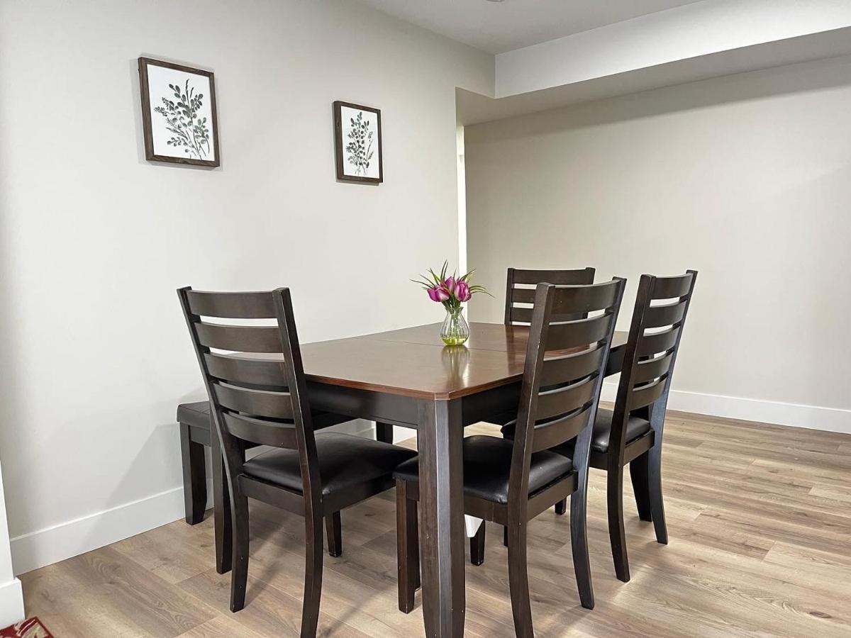 The Harmony Inn Spacious 2 Bdrms 2 Beds Basement Suite Surrey Exterior foto